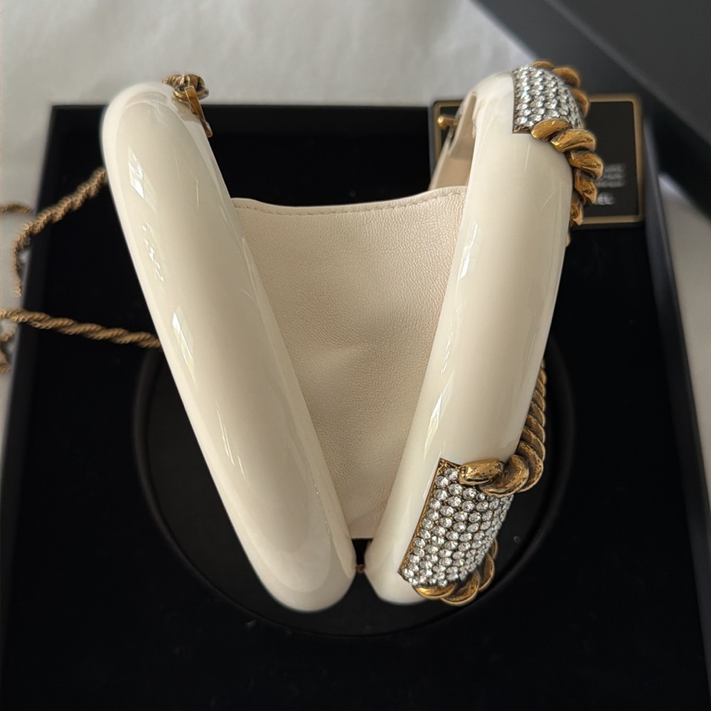 Chanel collectible Minaudiere in pristine condition. - Picture 13 of 16